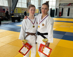 ЗОЛОТО НА ЧЕМПИОНАТЕ ОБЛАСТИ ПО ДЗЮДО СРЕДИ МУЖЧИН И ЖЕНЩИН!